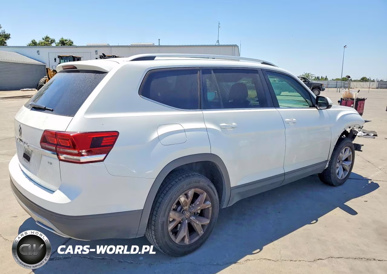 2018 Volkswagen Atlas S VIN:1V2AR2CA2JC553810 - 3