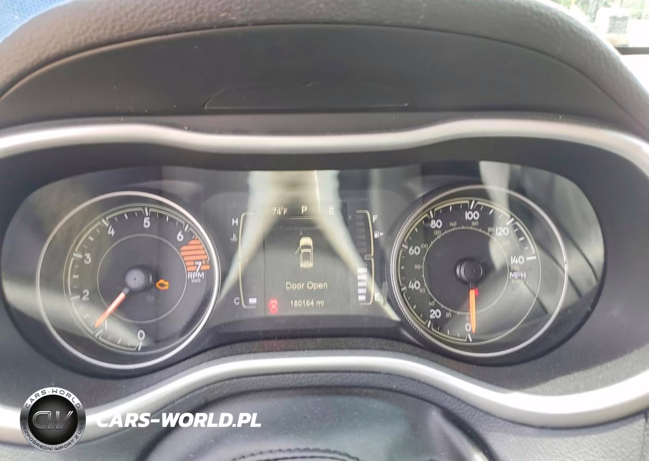 2016 Jeep Cherokee Sport VIN:1C4PJLAB1GW273968 - 9