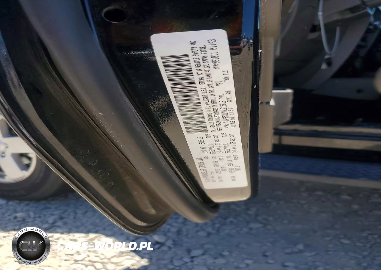 2010 Jeep Wrangler Sahara VIN:1J4AA5D11AL215818 - 12