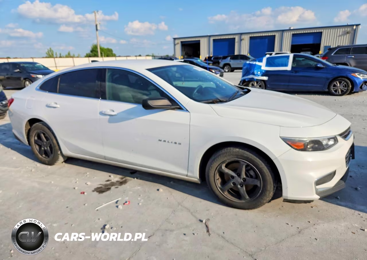 2017 Chevrolet Malibu Ls VIN:1G1ZB5ST5HF282465 - 4