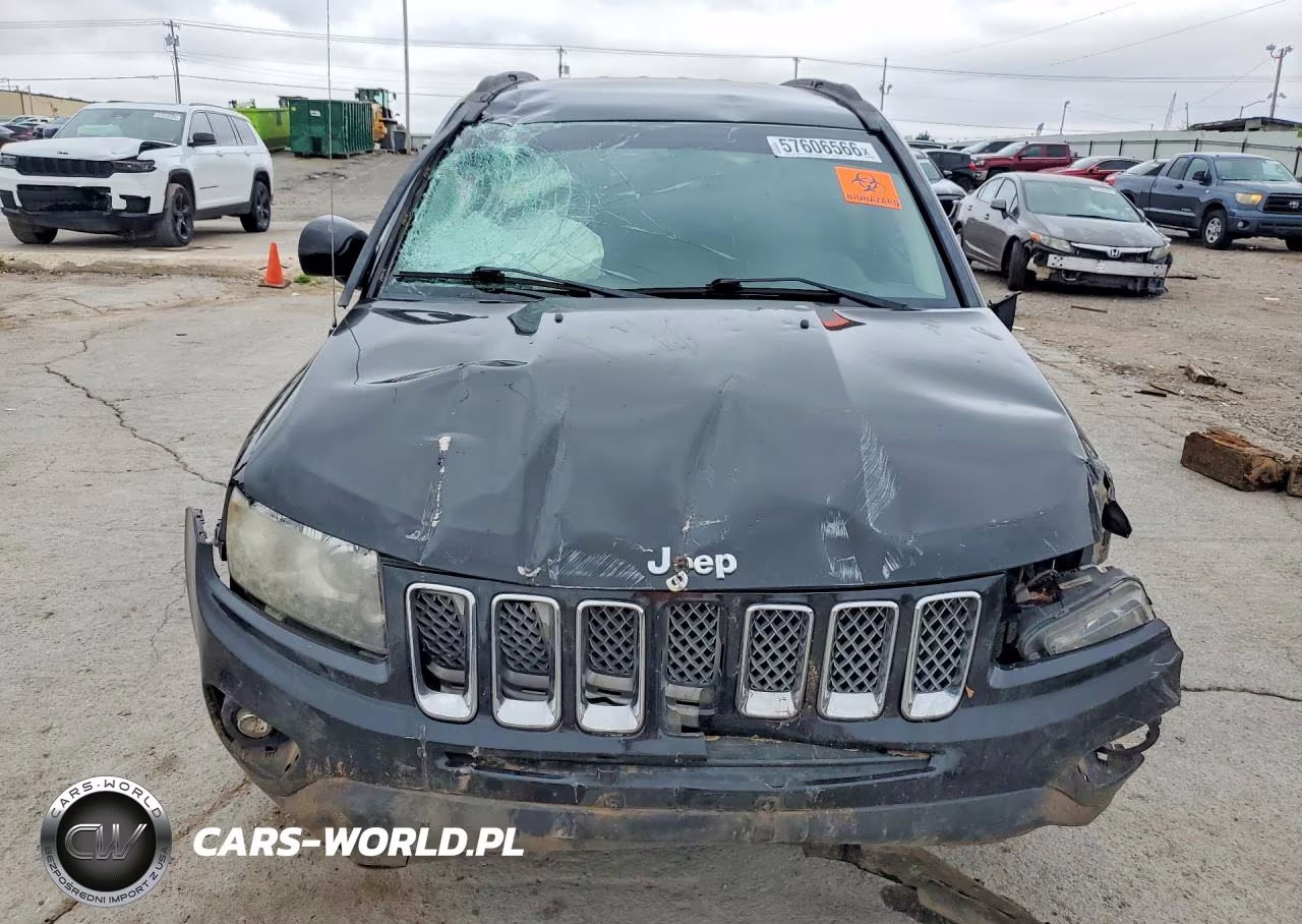 2016 Jeep Compass Latitude VIN:1C4NJCEA6GD665722 - 5