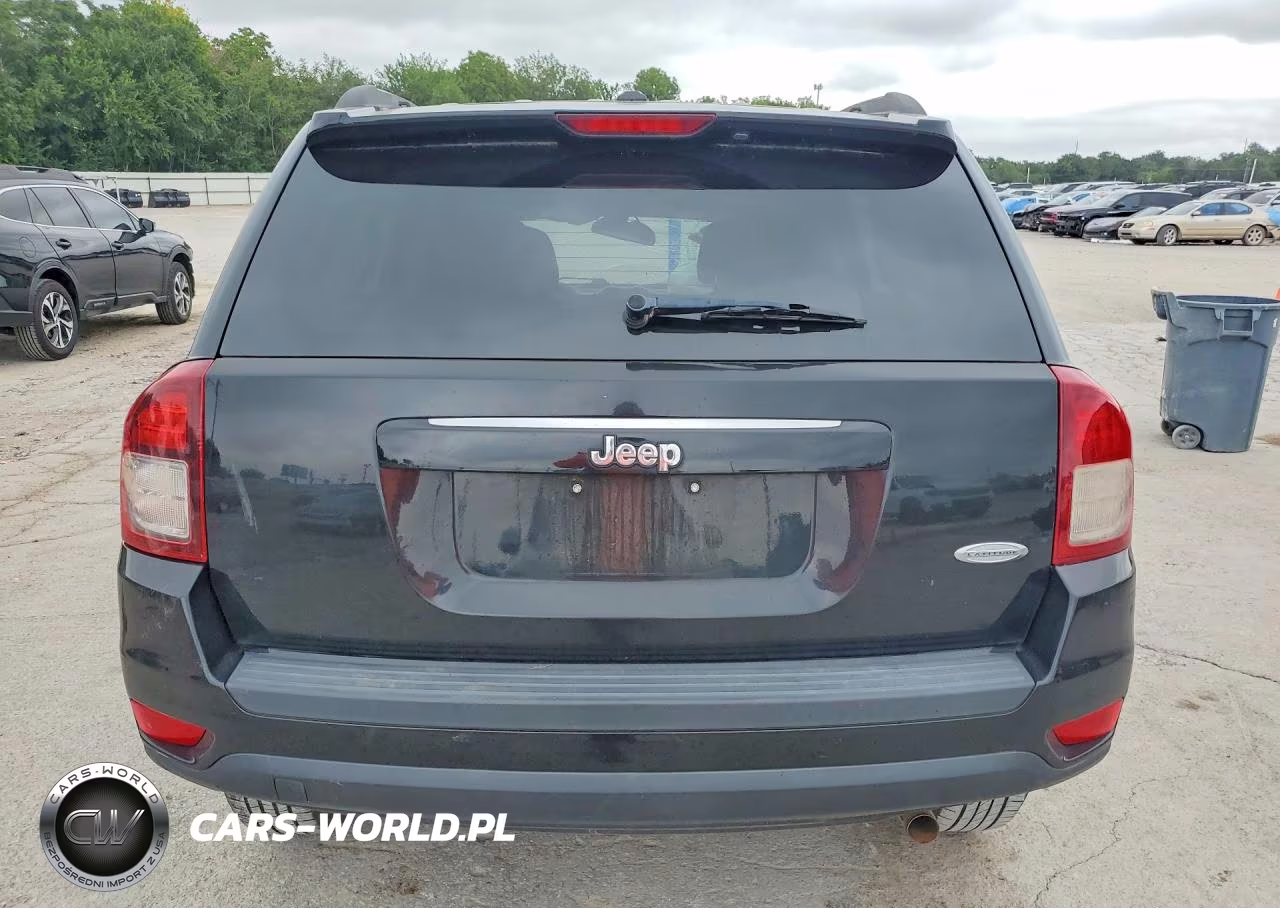 2016 Jeep Compass Latitude VIN:1C4NJCEA6GD665722 - 6