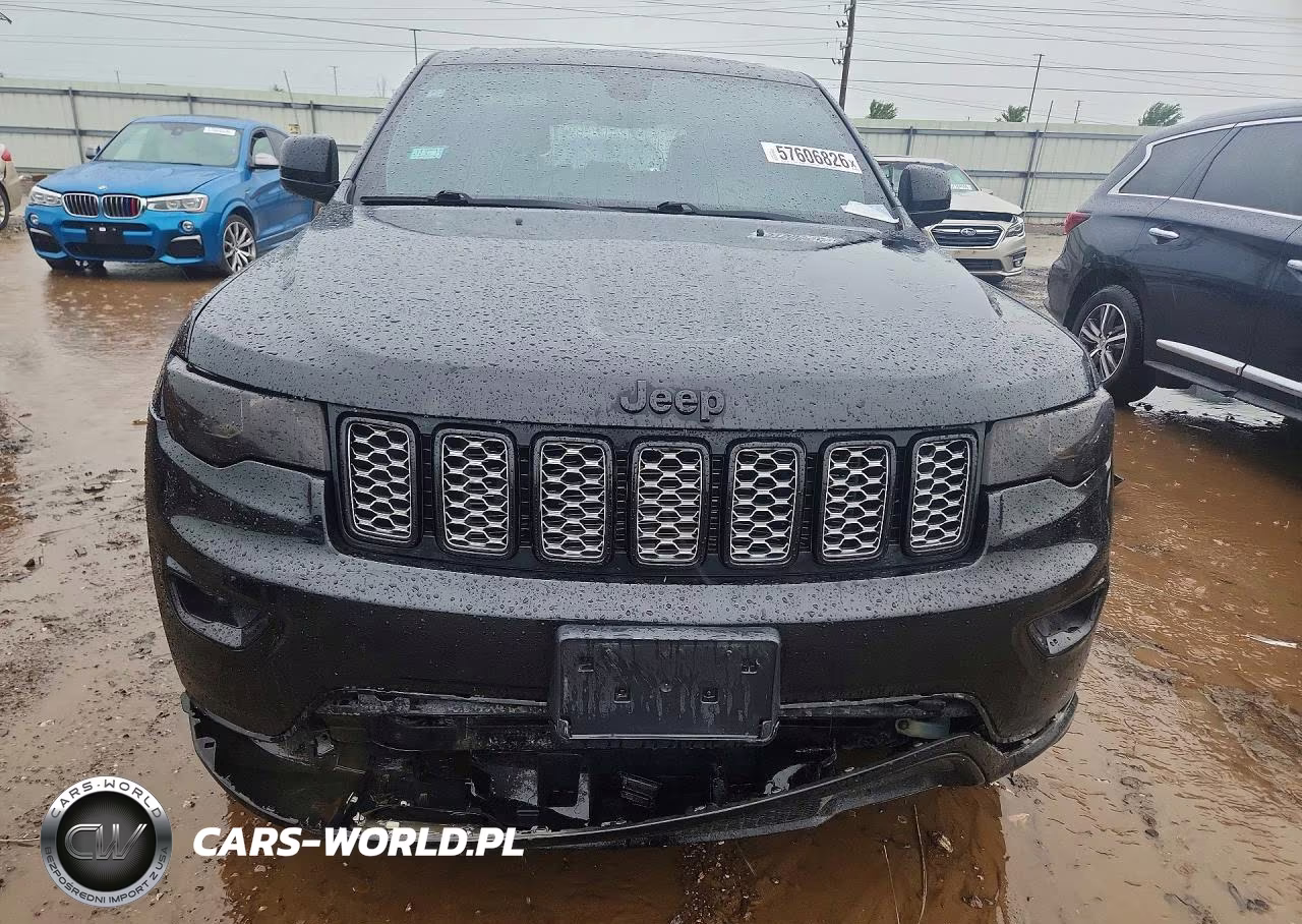 2018 Jeep Grand Cherokee Laredo VIN:1C4RJFAGXJC500248 - 5