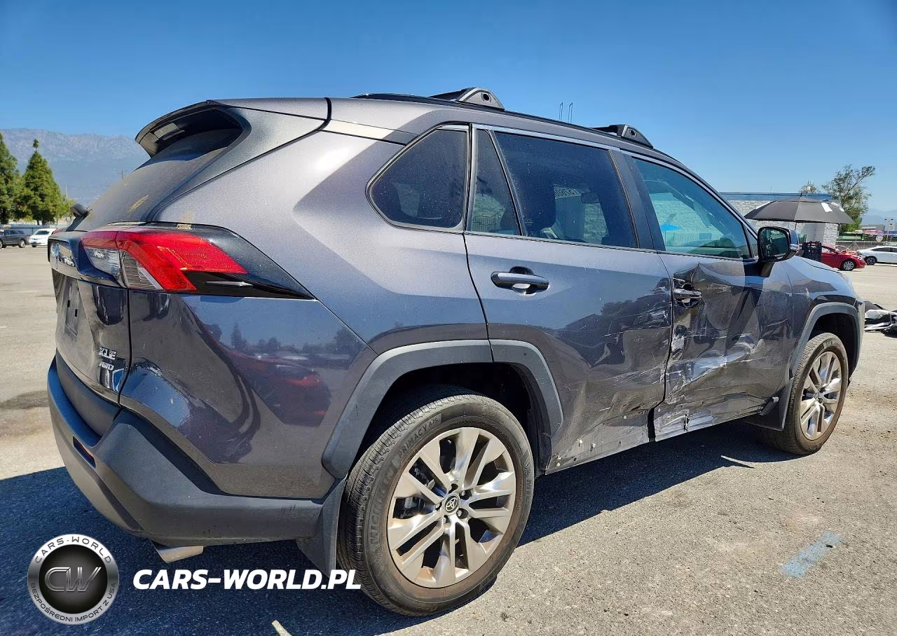 2021 Toyota Rav4 Xle Premium VIN:2T3A1RFV5MW224715 - 3