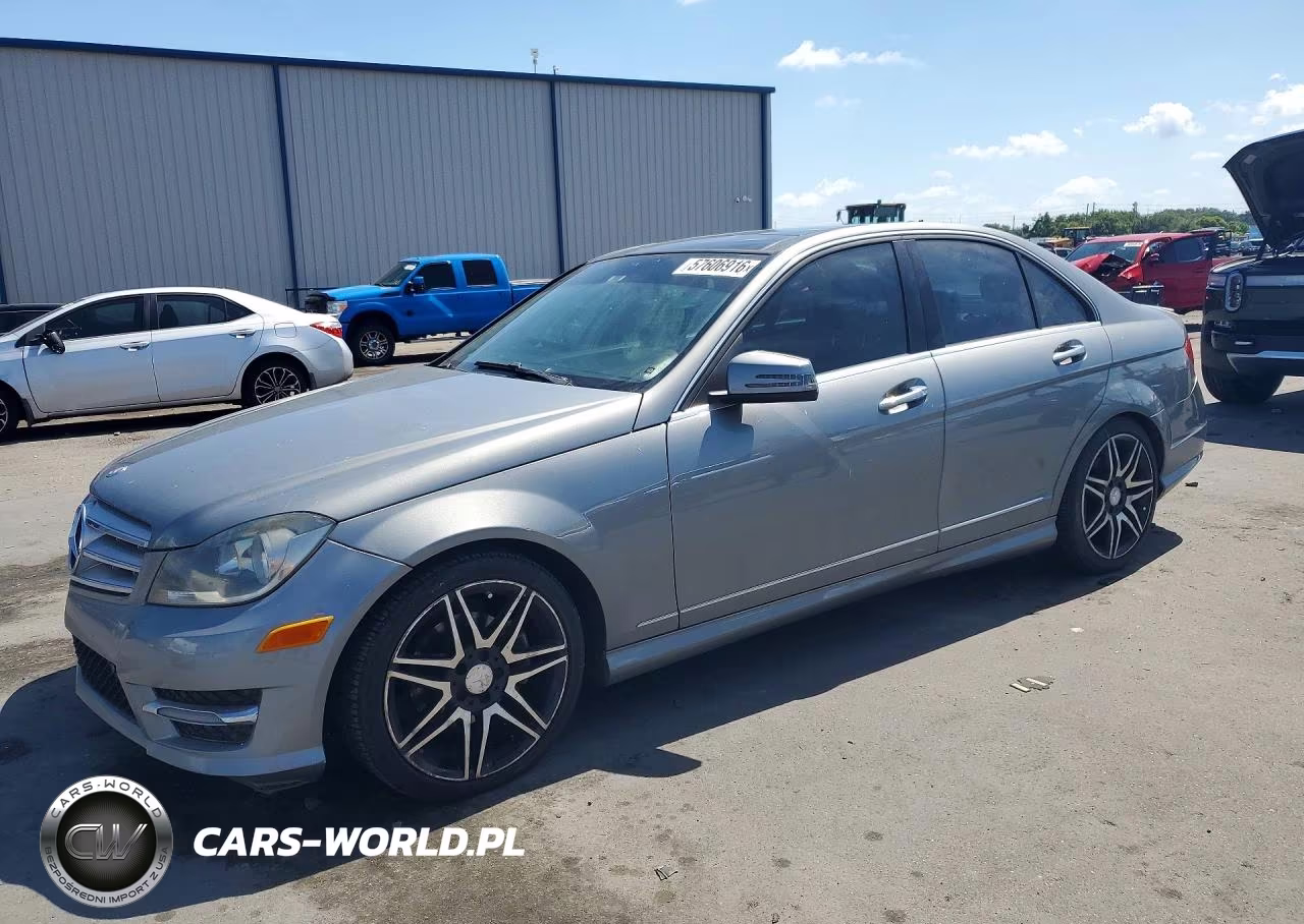 2013 Mercedes-Benz C 250 – zdjęcie 1 z 12