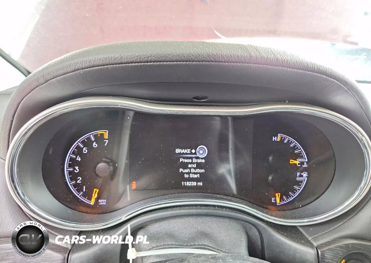 2018 Jeep Grand Cherokee Summit VIN:1C4RJEJG7JC278858 - 9