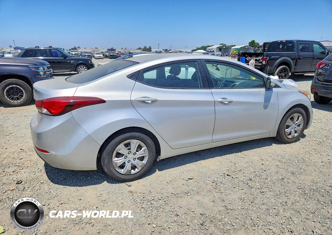 2016 Hyundai Elantra Se VIN:5NPDH4AE8GH718906 - 3