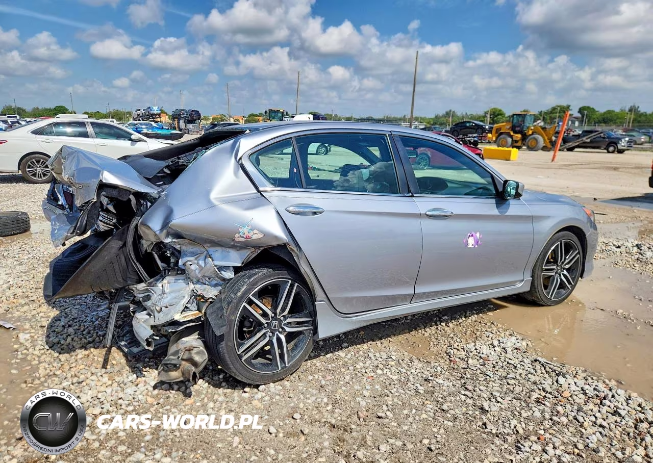 2017 Honda Accord Sport VIN:1HGCR2F59HA278372 - 3