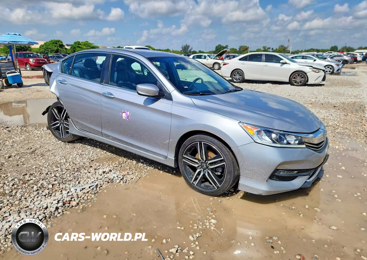 2017 Honda Accord Sport VIN:1HGCR2F59HA278372 - 4