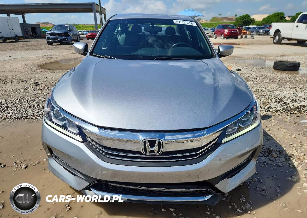 2017 Honda Accord Sport VIN:1HGCR2F59HA278372 - 5
