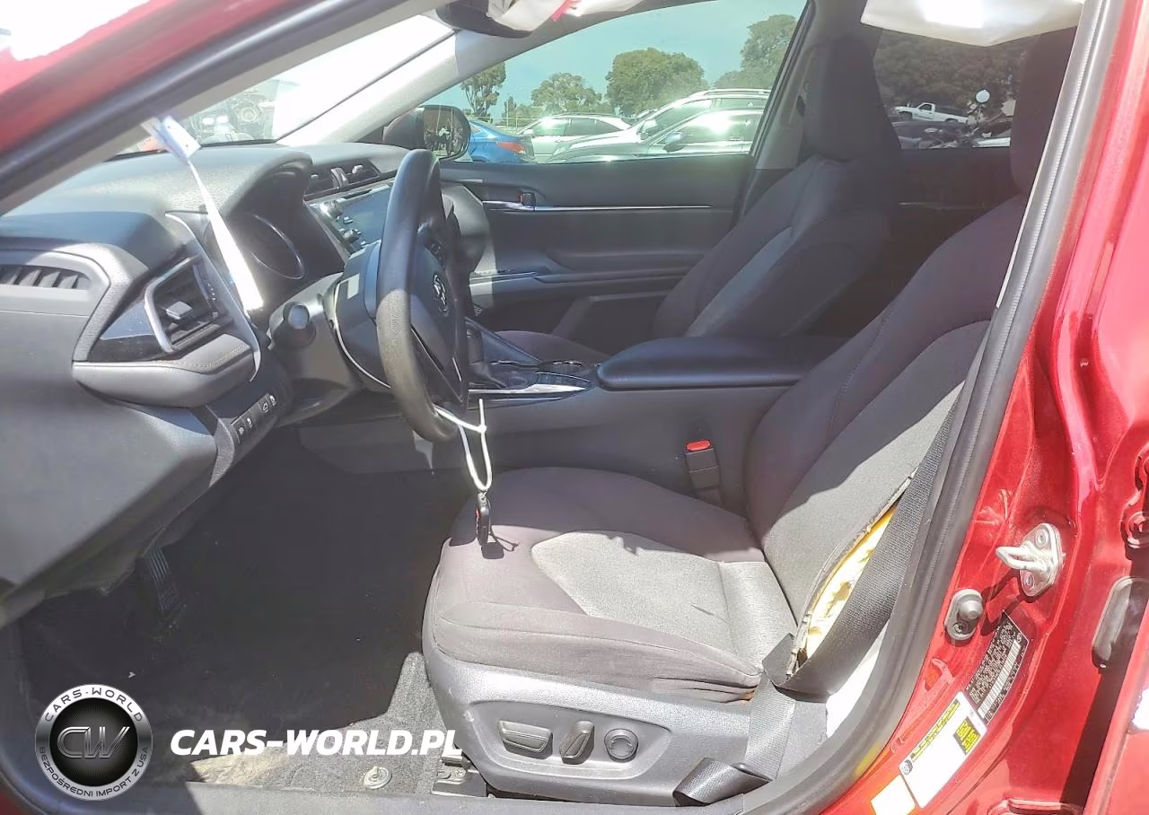 2020 Toyota Camry Le VIN:4T1E31AK5LU518908 - 7