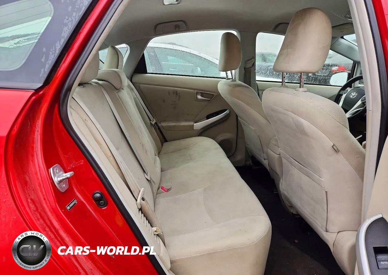 2012 Toyota Prius Three VIN:JTDKN3DUXC5412913 - 10