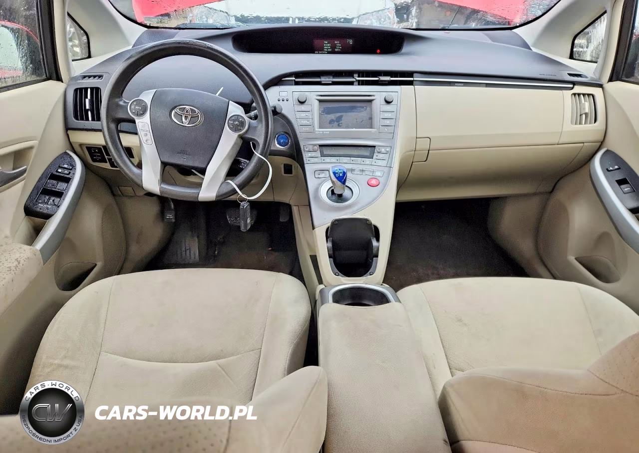 2012 Toyota Prius Three VIN:JTDKN3DUXC5412913 - 8