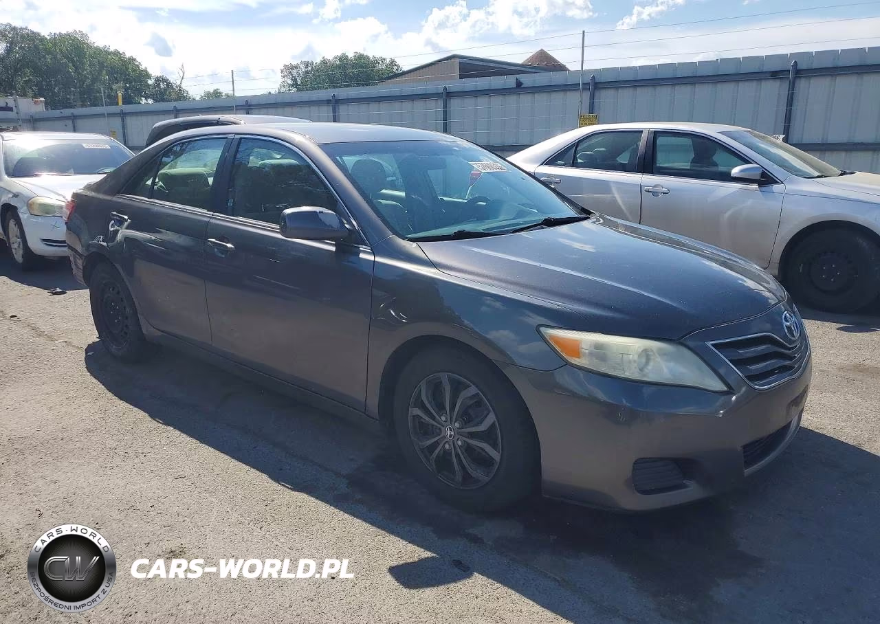 2011 Toyota Camry Le VIN:4T4BF3EK1BR180024 - 4
