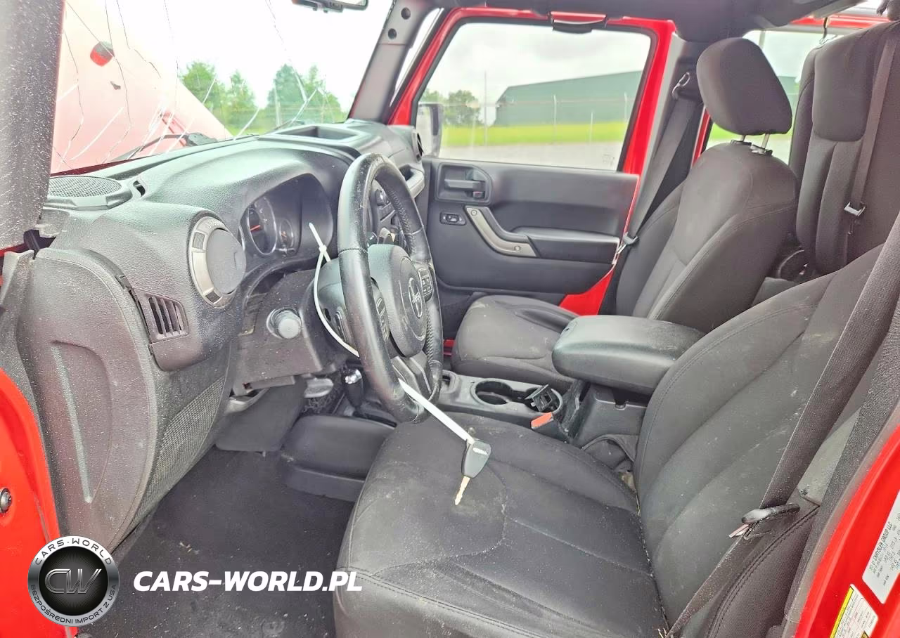 2015 Jeep Wrangler Unlimited Sport VIN:1C4BJWDG0FL565470 - 7