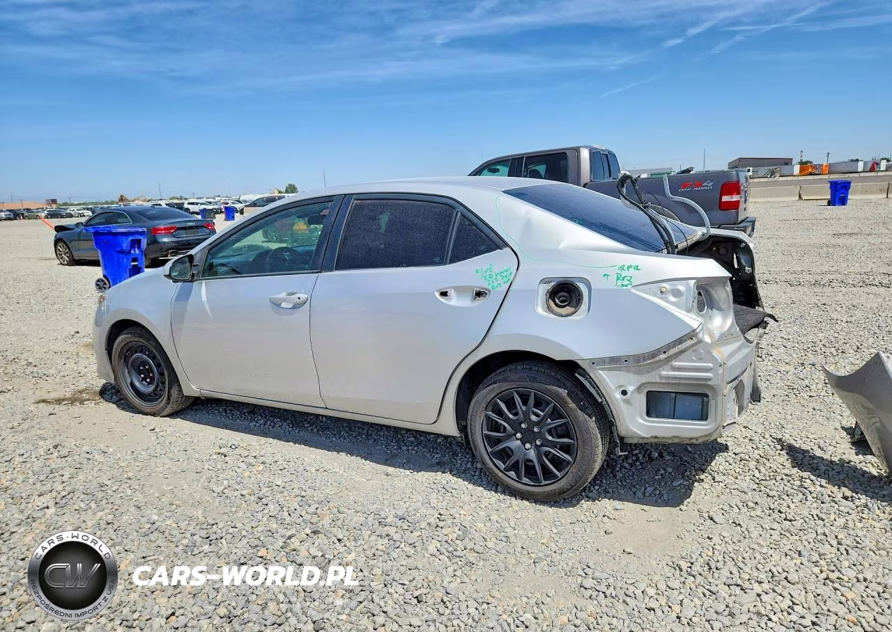 2018 Toyota Corolla Le VIN:2T1BURHE5JC036727 - 2