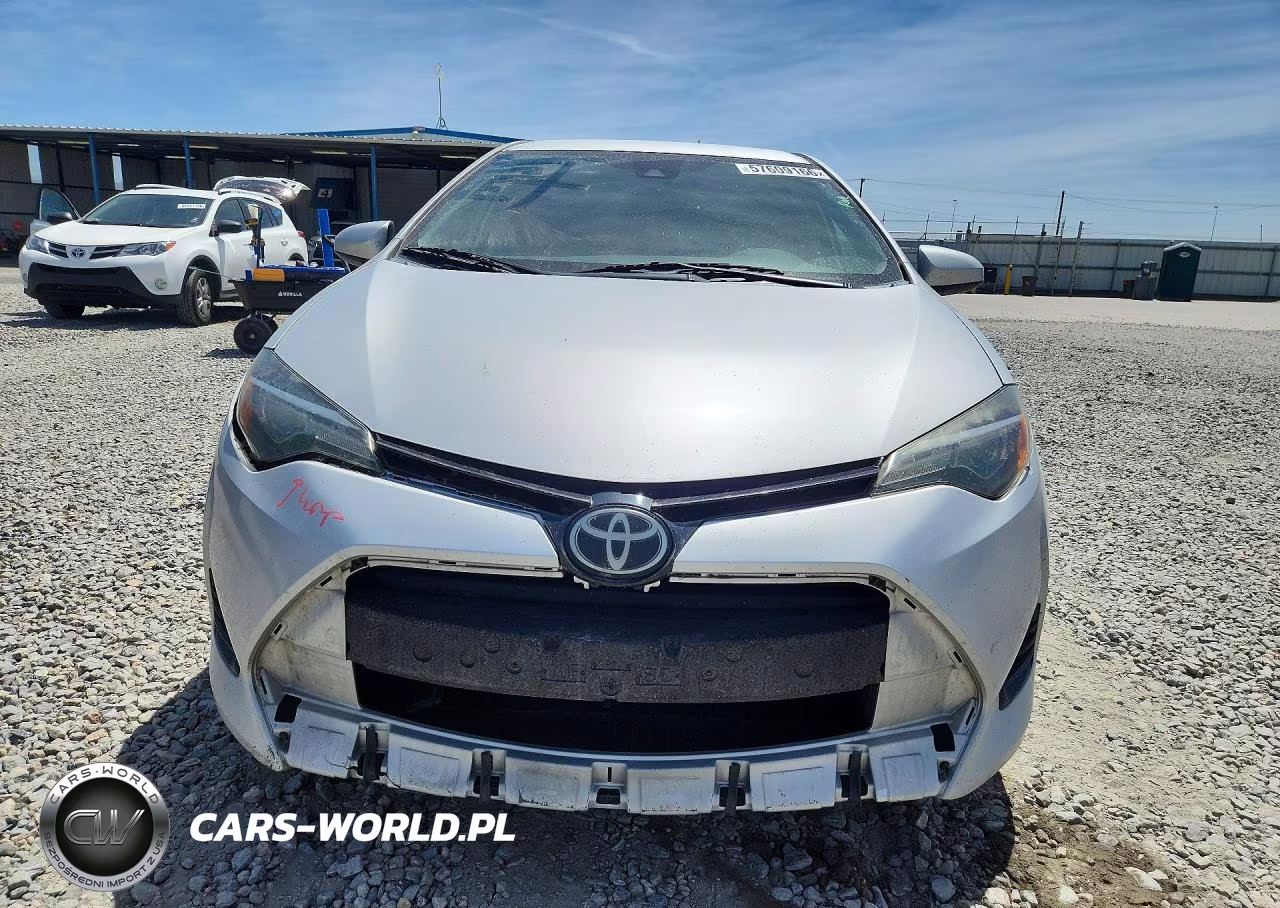 2018 Toyota Corolla Le VIN:2T1BURHE5JC036727 - 5