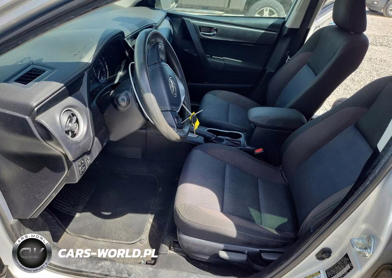 2018 Toyota Corolla Le VIN:2T1BURHE5JC036727 - 7