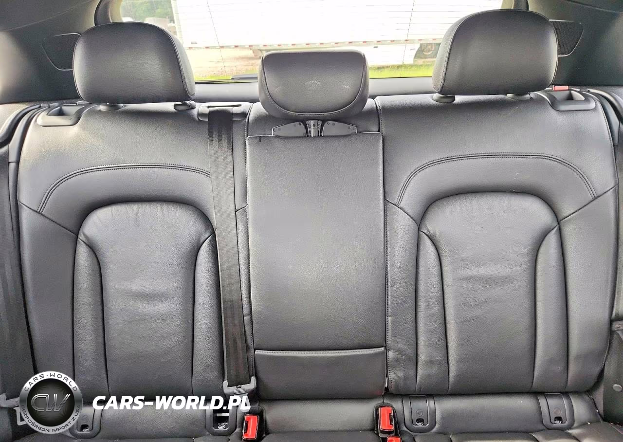 2017 Audi Q3 Premium Plus VIN:WA1JCCFS4HR008237 - 10