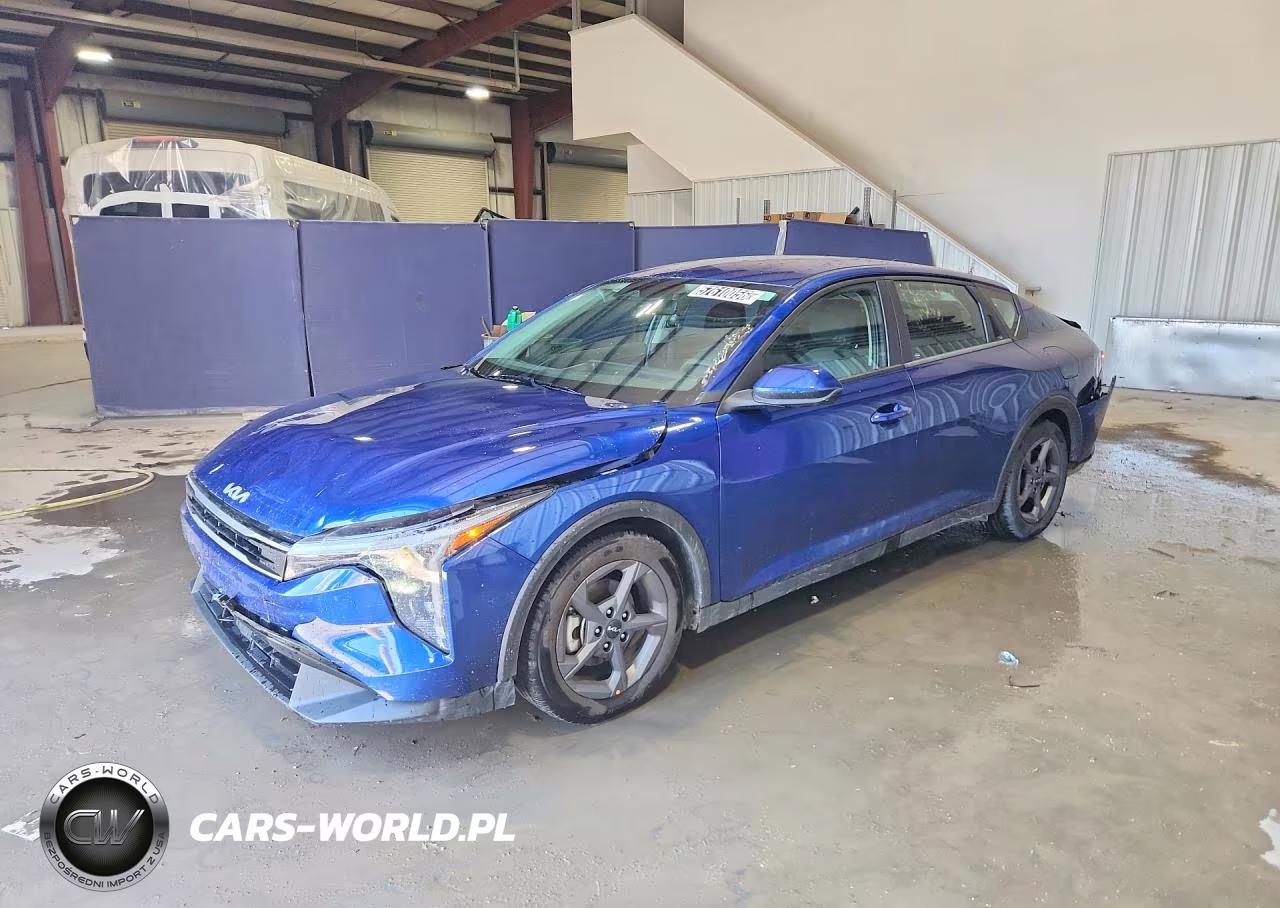2025 Kia K4 Lxs – zdjęcie 1 z 12