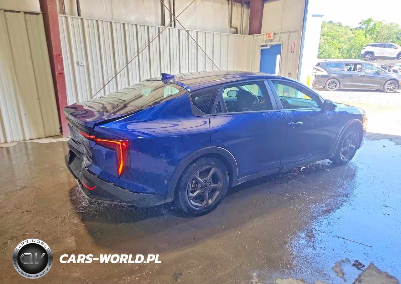 2025 Kia K4 Lxs VIN:3KPFT4DE1SE118129 - 3