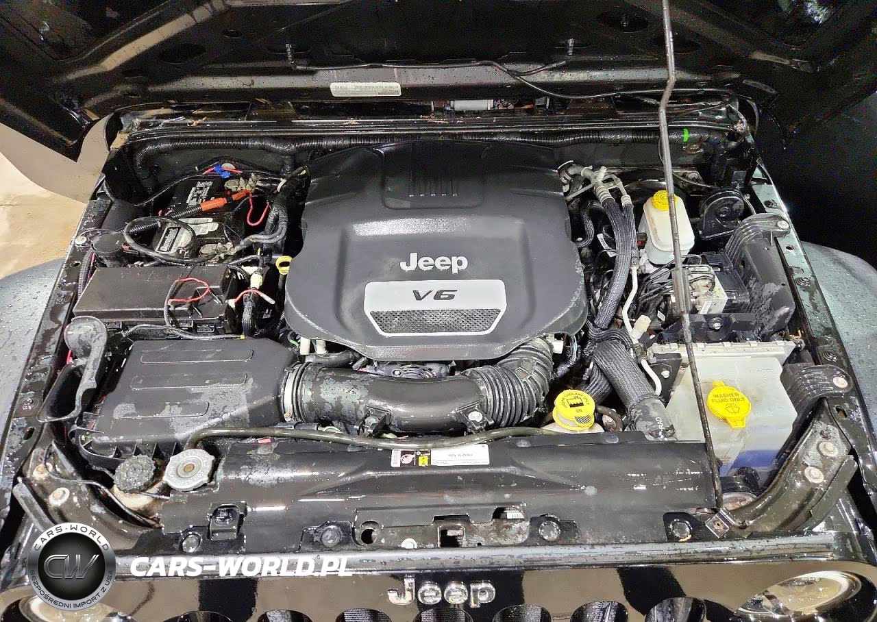 2015 Jeep Wrangler Sport VIN:1C4AJWAG7FL645493 - 12