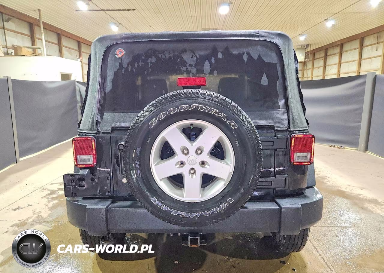 2015 Jeep Wrangler Sport VIN:1C4AJWAG7FL645493 - 6