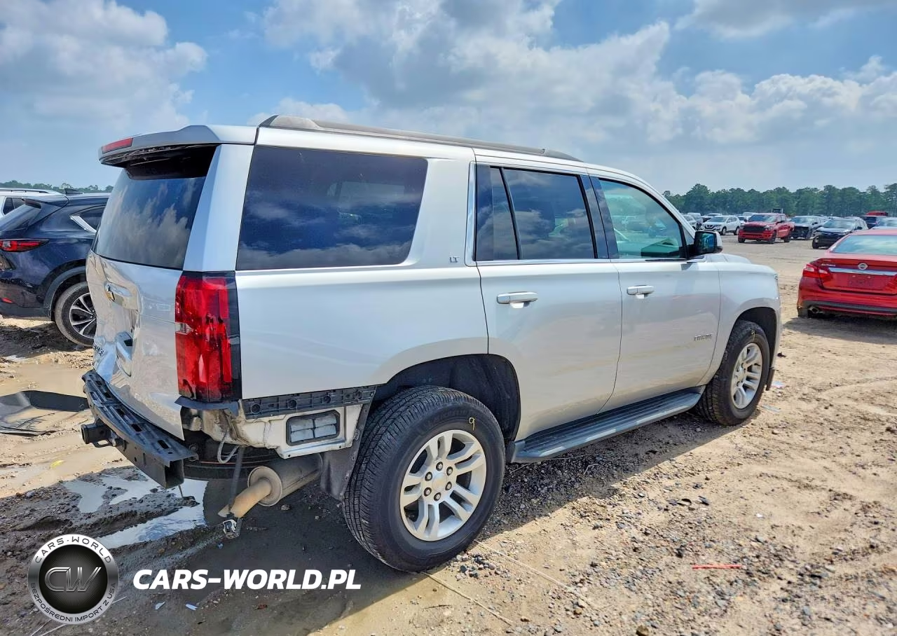 2017 Chev Tahoe VIN:1GNSCBKC3HR157099 - 3