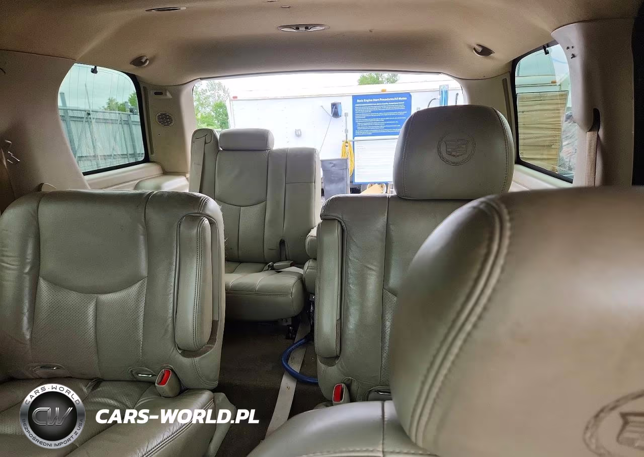 2004 Cadillac Escalade Luxury VIN:1GYEK63N14R174715 - 10