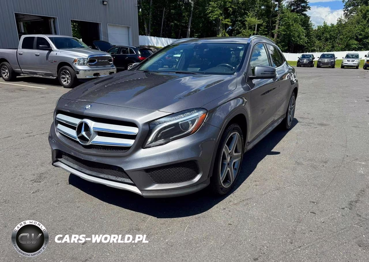2015 Mercedes-Benz Gla 250 4Matic – zdjęcie 1 z 13