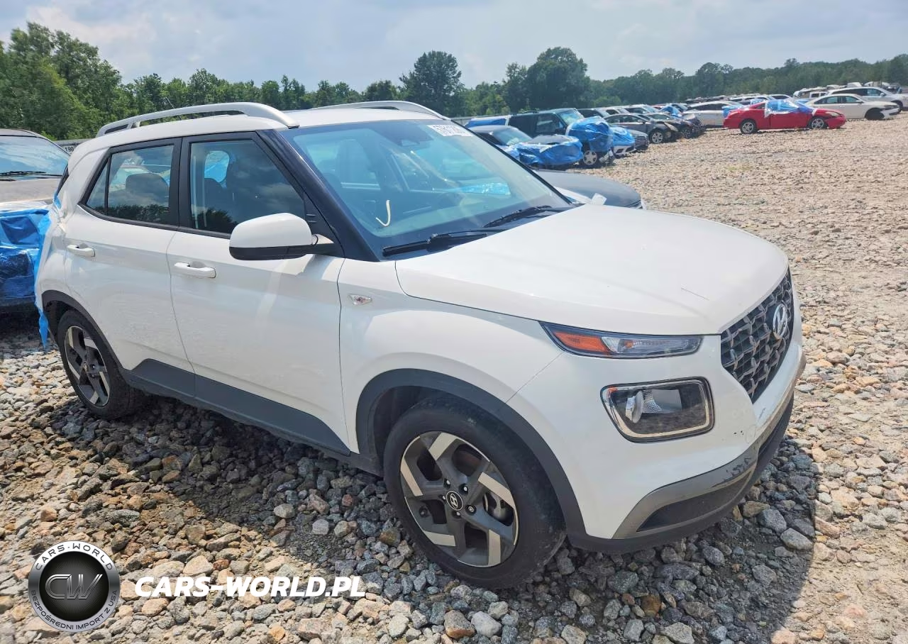 2023 Hyundai Venue Sel VIN:KMHRC8A3XPU252343 - 4