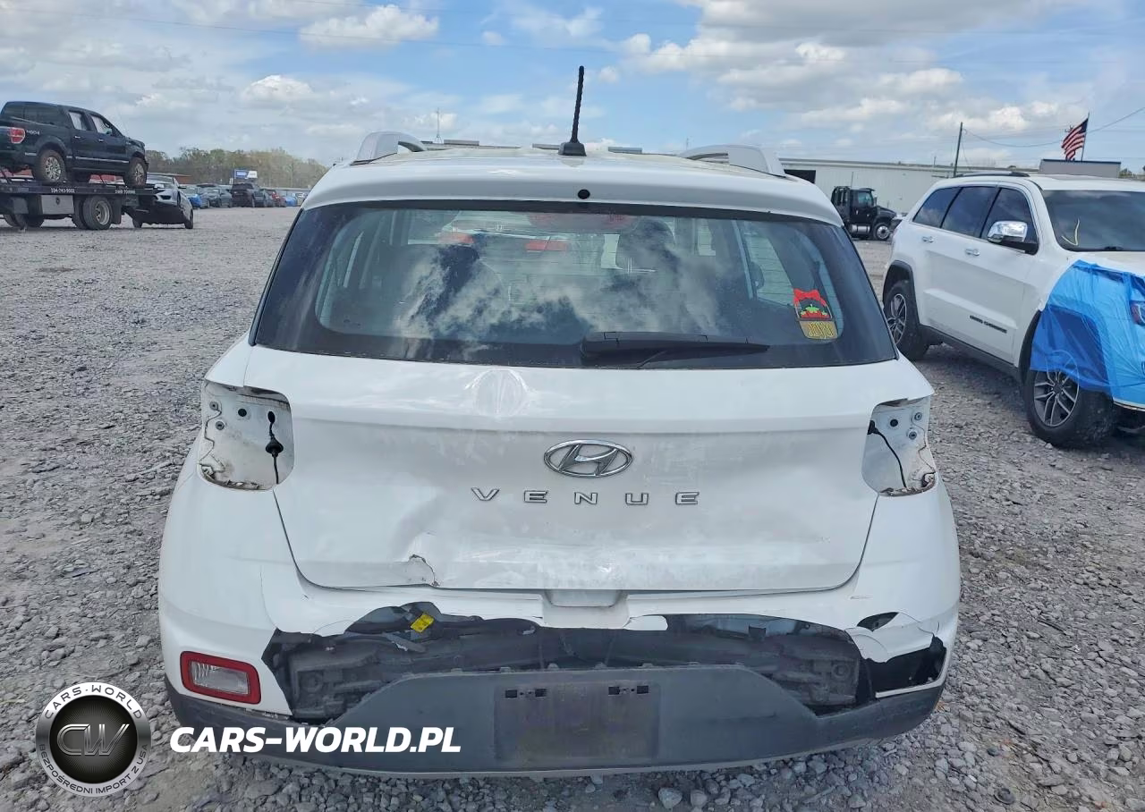 2023 Hyundai Venue Sel VIN:KMHRC8A3XPU252343 - 6