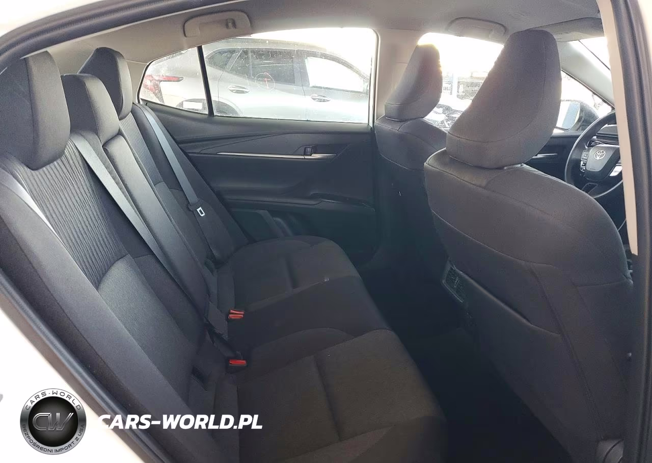 2025 Toyota Camry Le VIN:4T1DAACK6SU020956 - 10