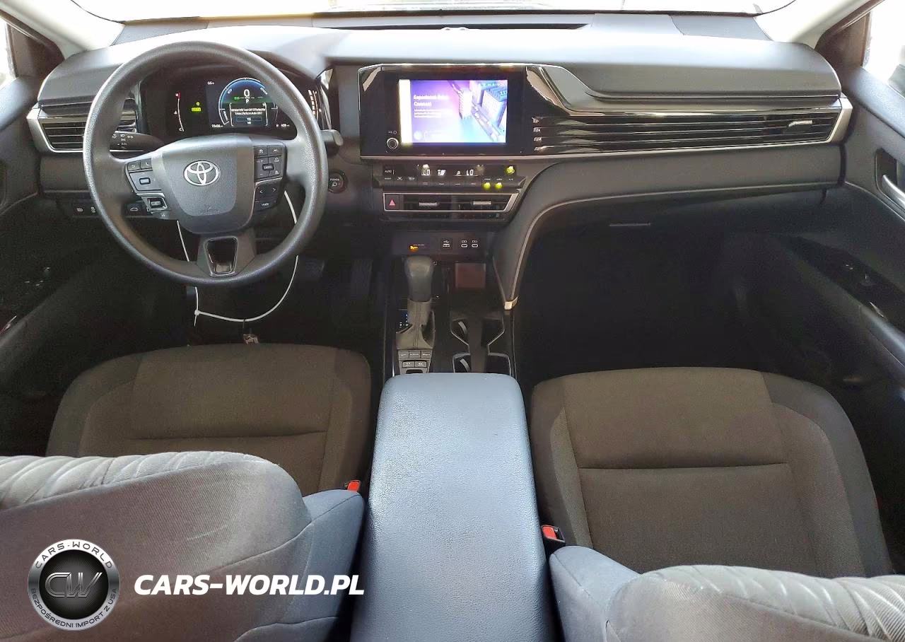 2025 Toyota Camry Le VIN:4T1DAACK6SU020956 - 8