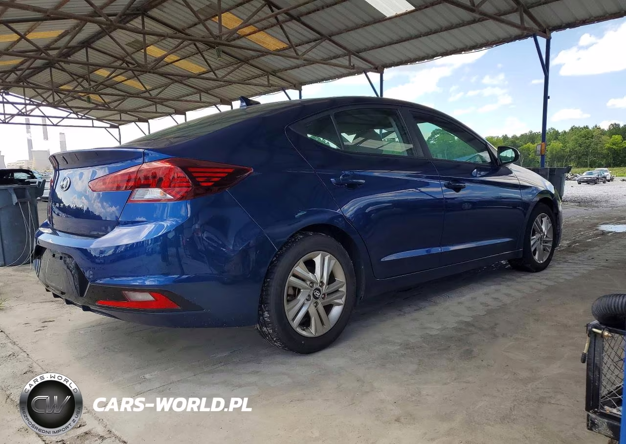 2019 Hyundai Elantra Sel VIN:5NPD84LF0KH455602 - 3
