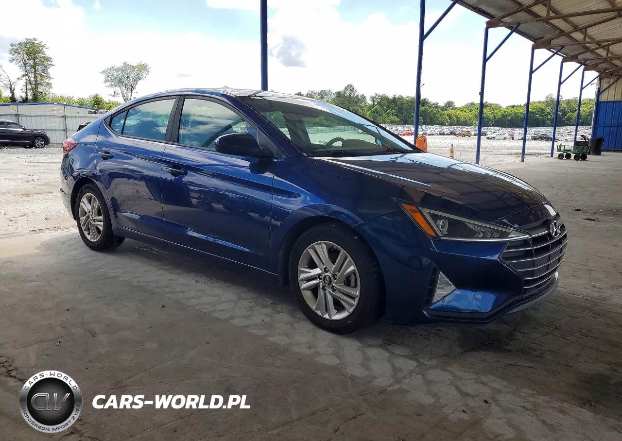 2019 Hyundai Elantra Sel VIN:5NPD84LF0KH455602 - 4