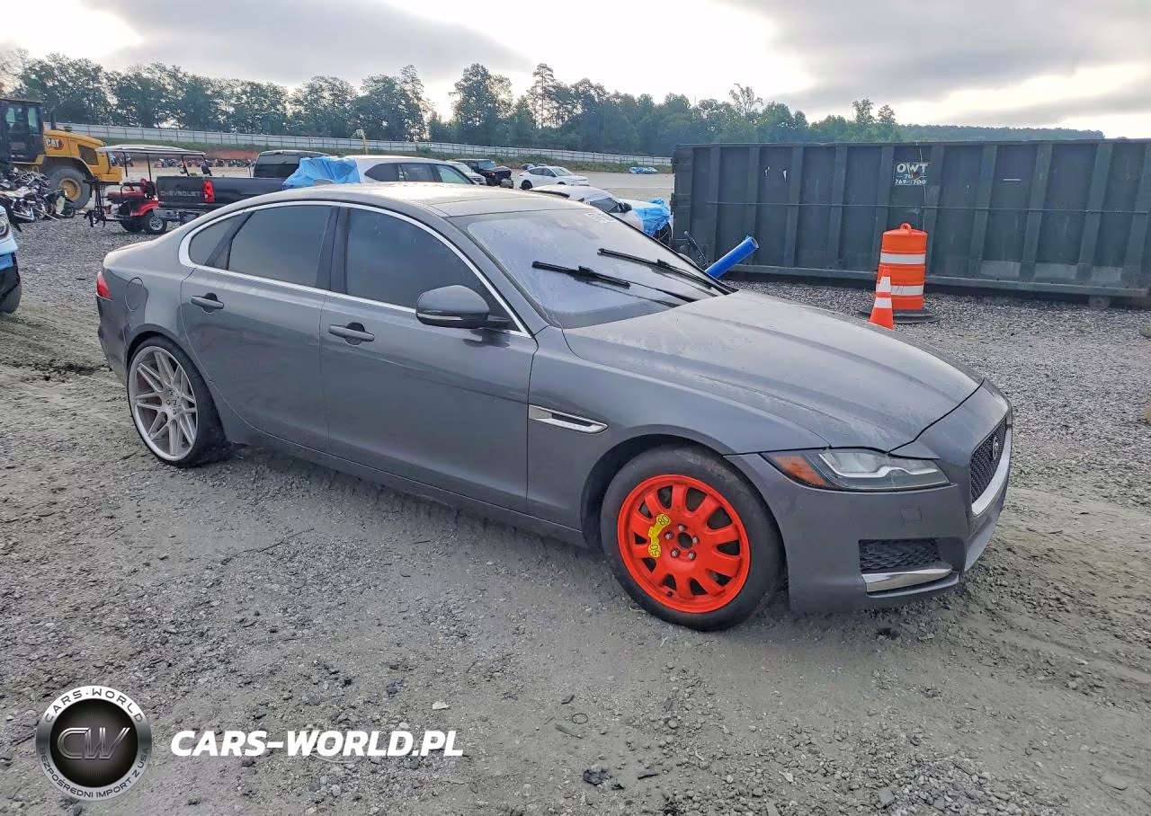 2016 Jaguar Xf Premium VIN:SAJBD4BV5GCY22929 - 4