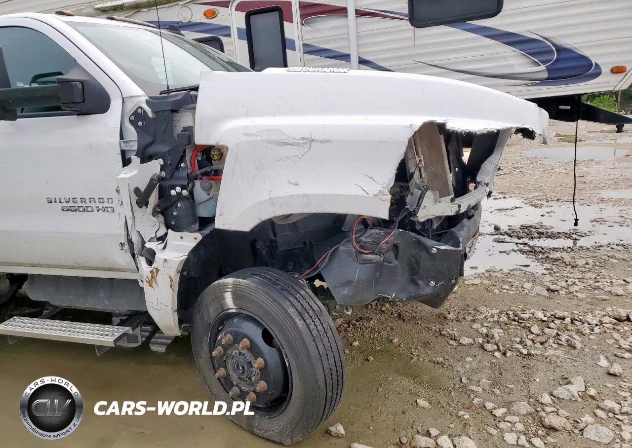 2023 Chevrolet Silverado Medium Duty VIN:1HTKJPVM5PH103116 - 9