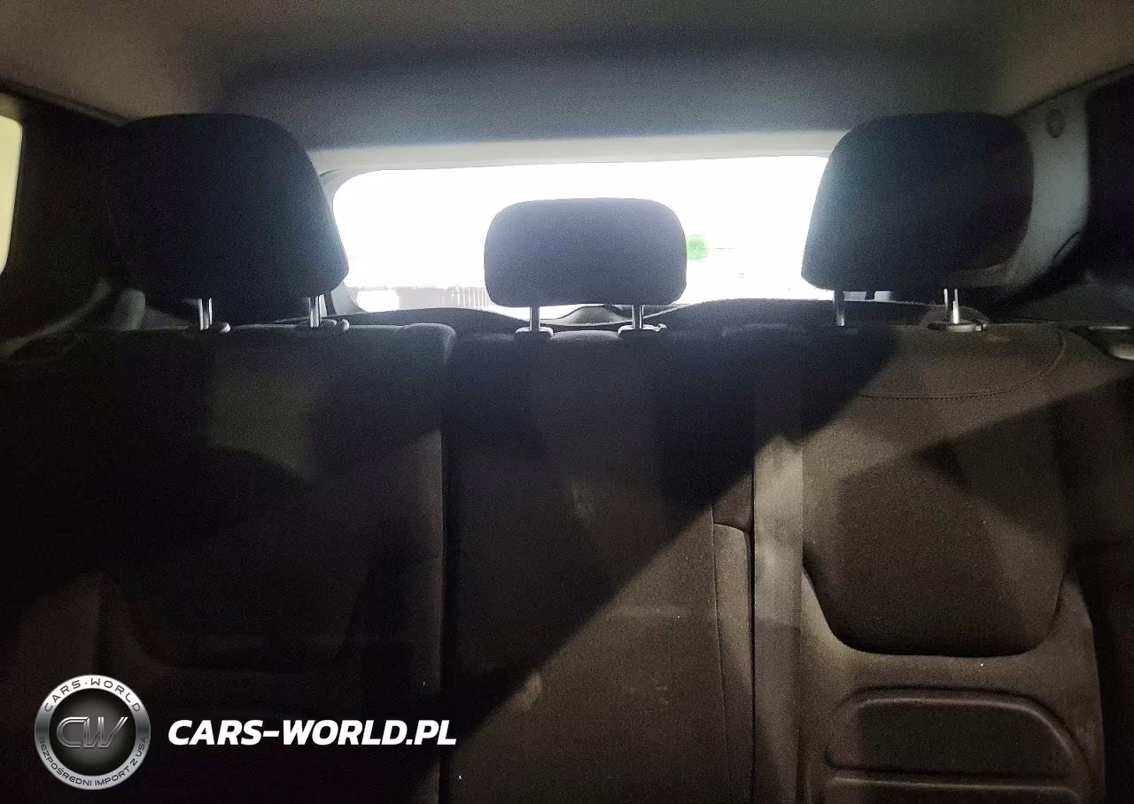 2019 Jeep Renegade Latitude VIN:ZACNJBBB4KPK68685 - 10