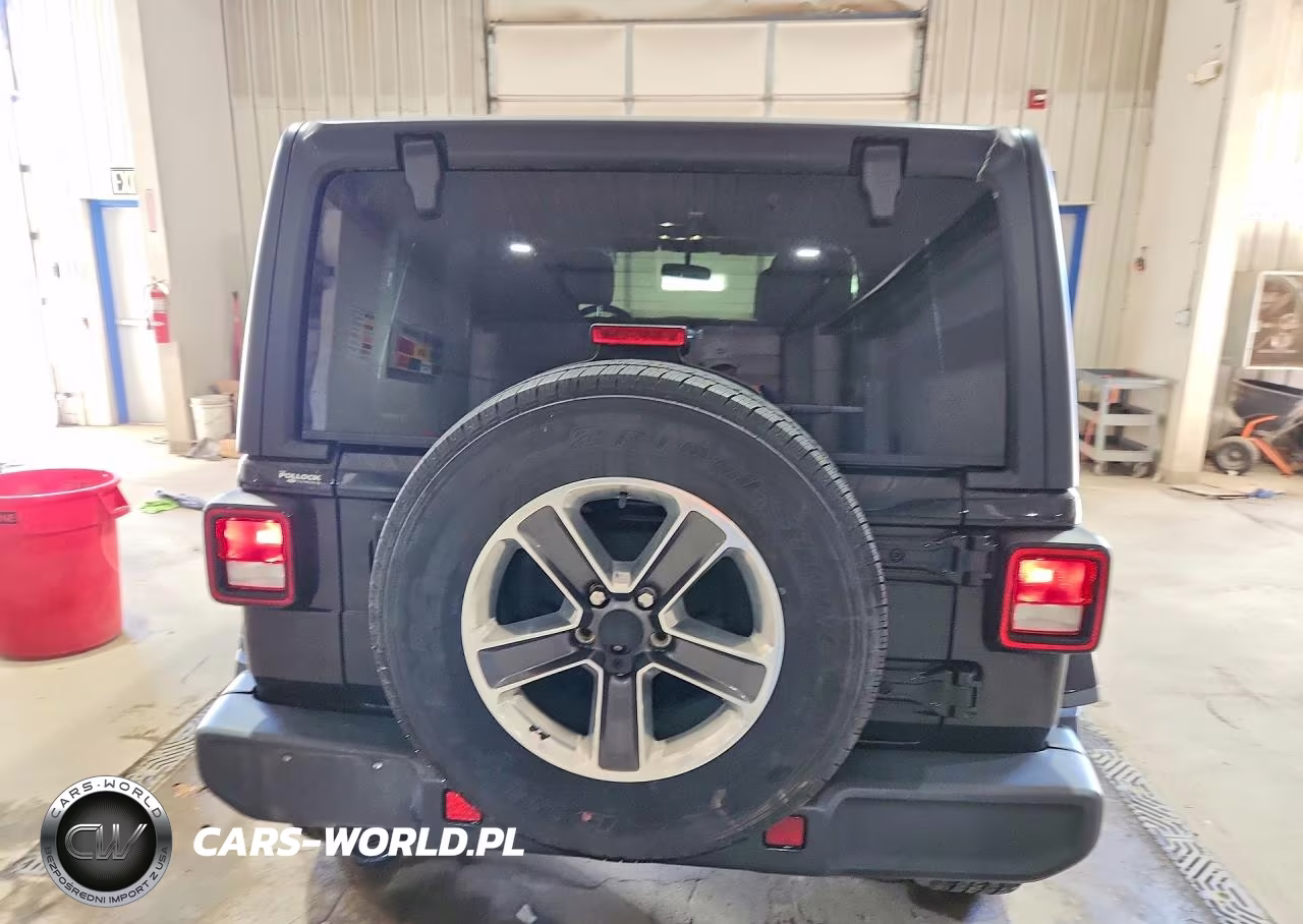 2019 Jeep Wrangler Unlimited Sahara VIN:1C4HJXEN1KW593025 - 6