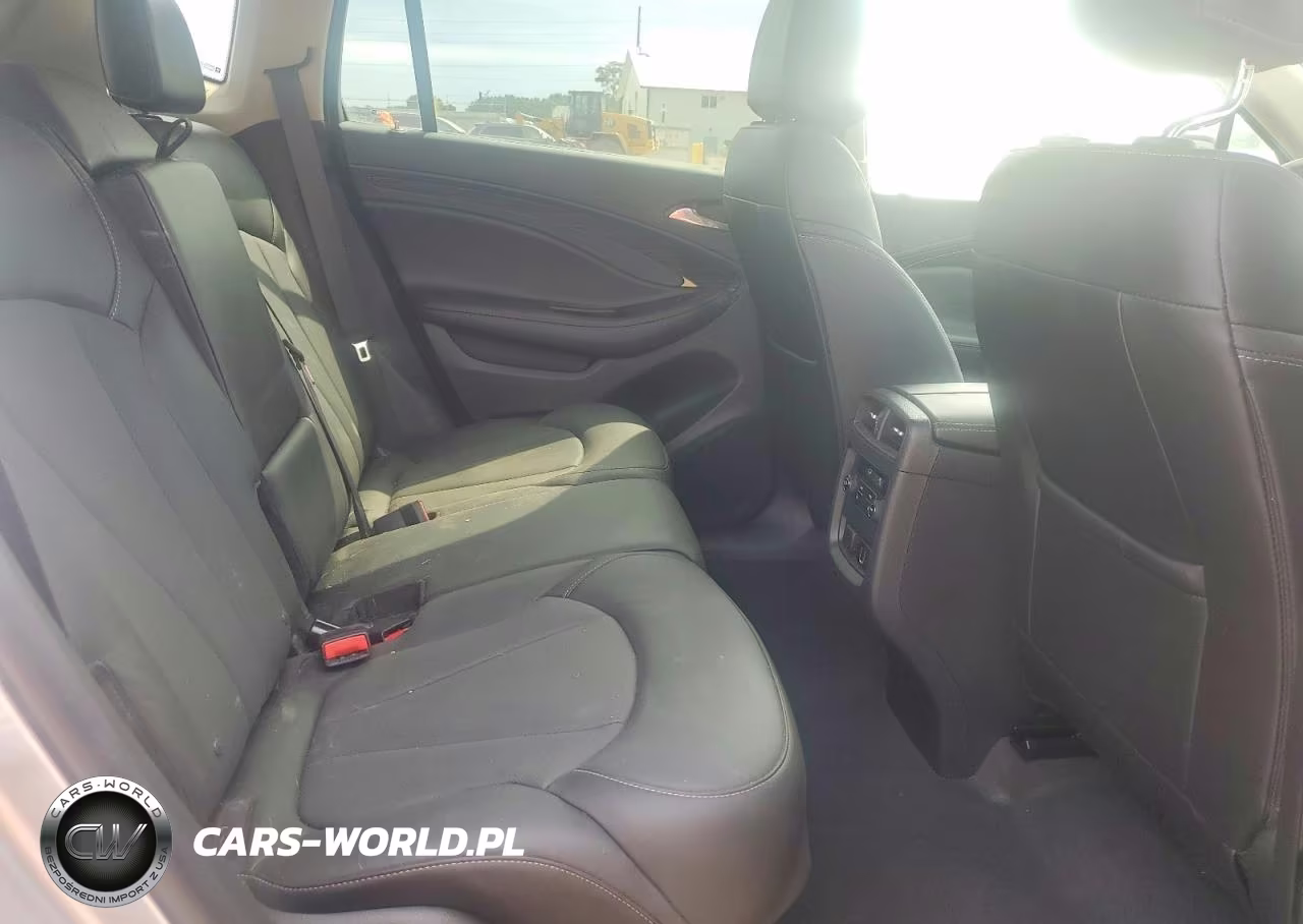 2017 Buick Envision Essence VIN:LRBFXBSA4HD124928 - 11