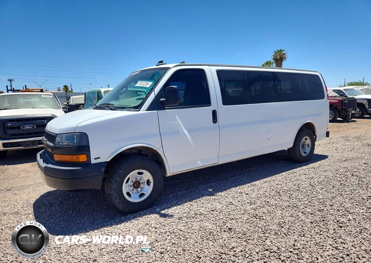 2020 Chevrolet Express G3500 Ls Passenger Van VIN:1GAZGNFG2L1275087 - 1
