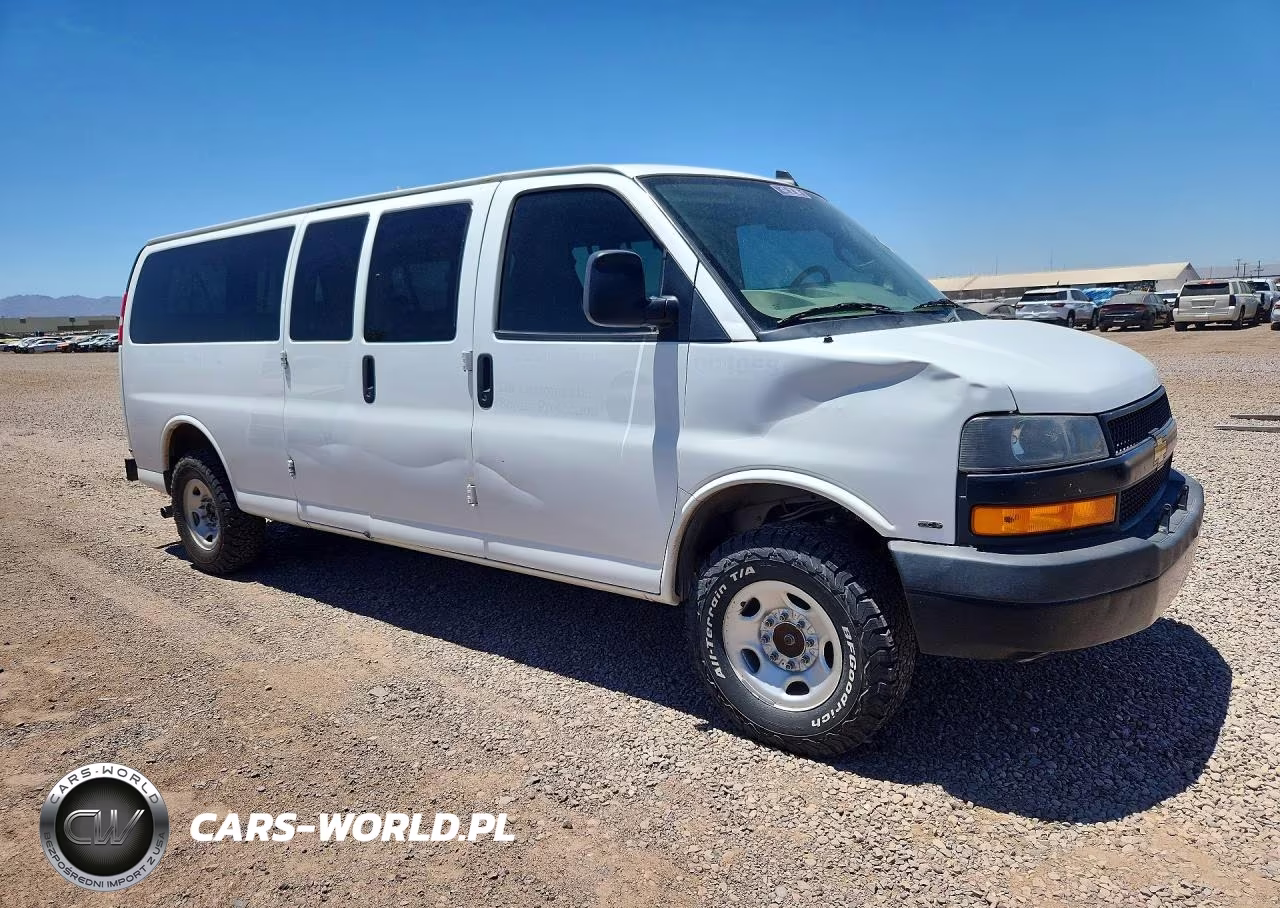 2020 Chevrolet Express G3500 Ls Passenger Van VIN:1GAZGNFG2L1275087 - 4