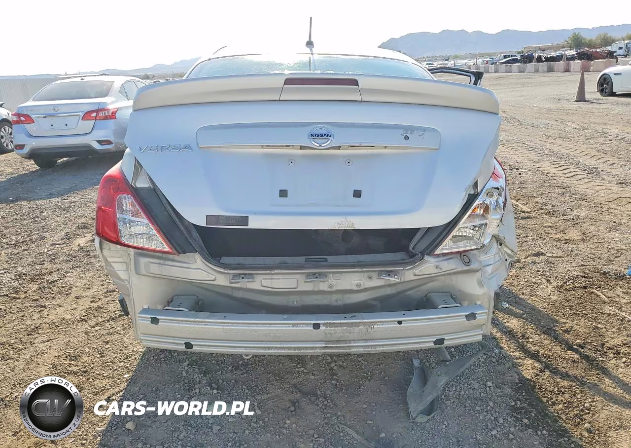 2018 Nissan Versa S Plus VIN:3N1CN7AP5JL837577 - 6