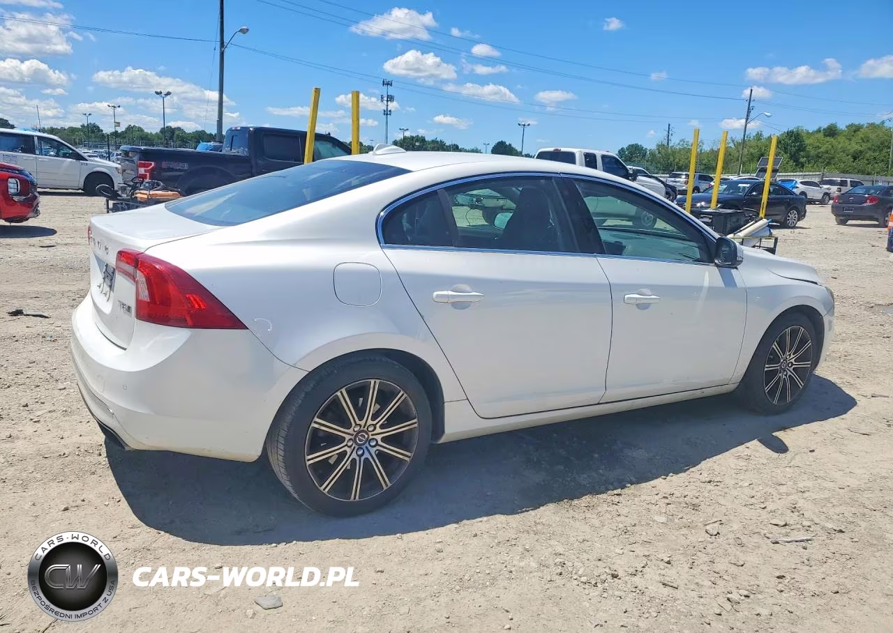 2018 Volvo S60 Inscription VIN:LYV402TK8JB190046 - 3