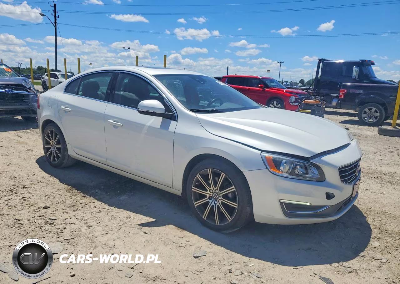 2018 Volvo S60 Inscription VIN:LYV402TK8JB190046 - 4