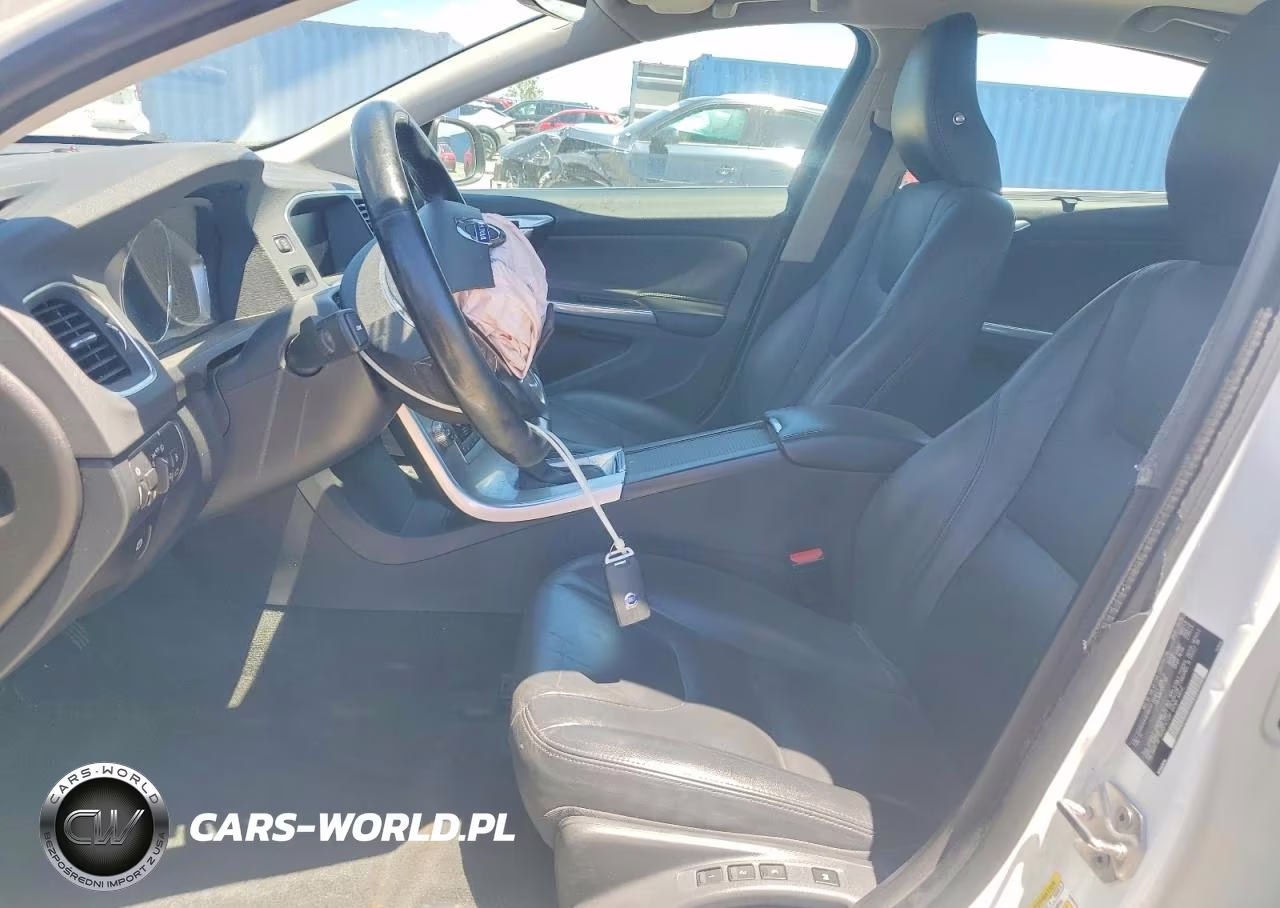 2018 Volvo S60 Inscription VIN:LYV402TK8JB190046 - 7