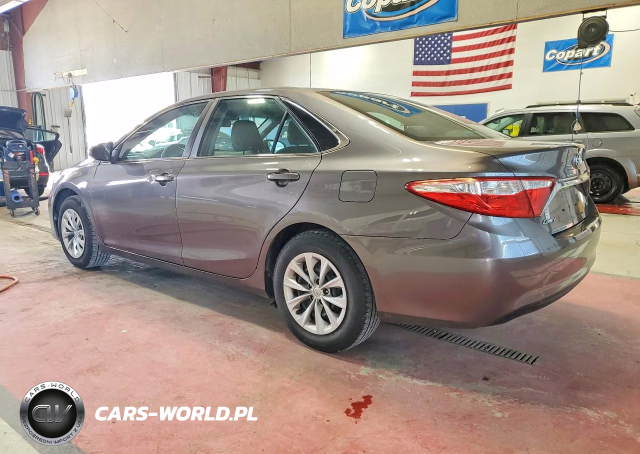 2015 Toyota Camry Le VIN:4T4BF1FK2FR465176 - 2