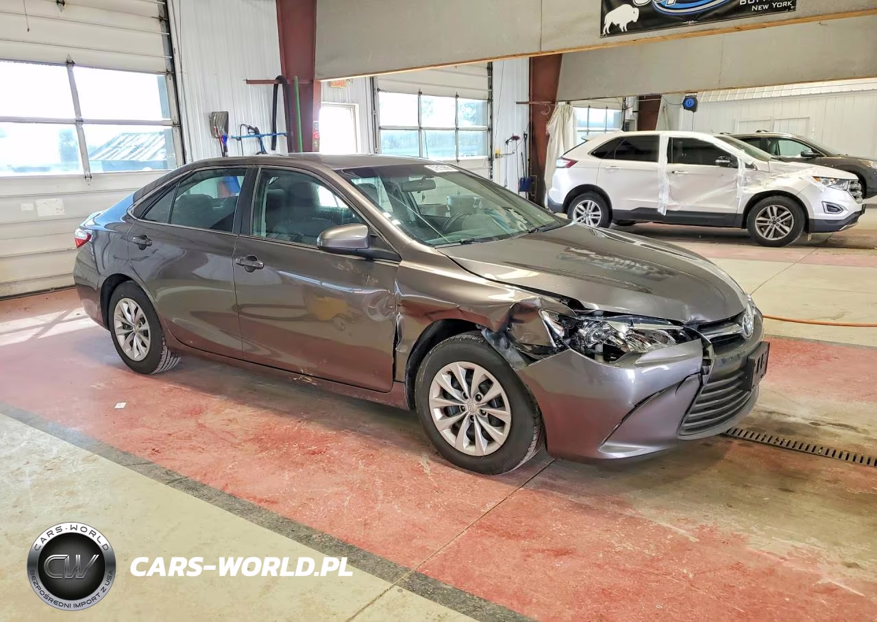 2015 Toyota Camry Le VIN:4T4BF1FK2FR465176 - 4