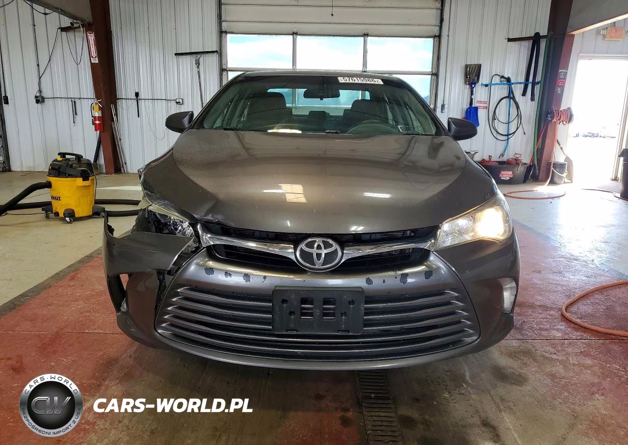 2015 Toyota Camry Le VIN:4T4BF1FK2FR465176 - 5